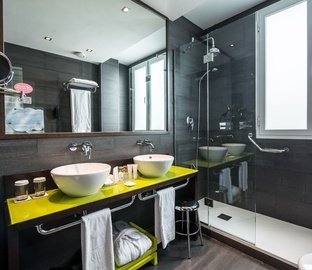 Bagno  Vincci Centrum 4* Madrid